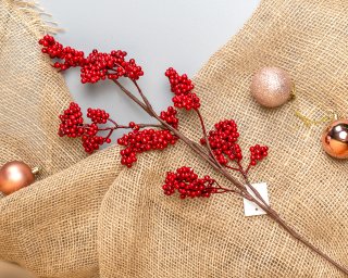 Ветка с ягодами искусственными  small - 2