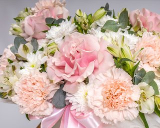 Букет в шляпной коробке Тихий шепот  small - 4