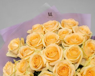 Букет из 25 кремовой розы 50-60 см (Россия) в упаковке  small - 3