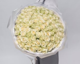 Букет из 101 розы 50-60 см белая (Россия) в упаковке  small - 2