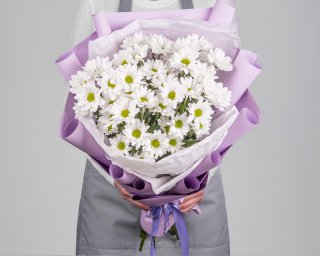 Букет из 5 хризантем Бакарди в стильной упаковке  small - 2