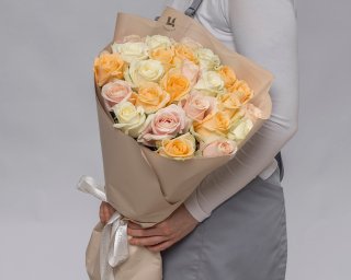 Букет из 25 роз 50-60 см микс (Россия) в упаковке  small - 2