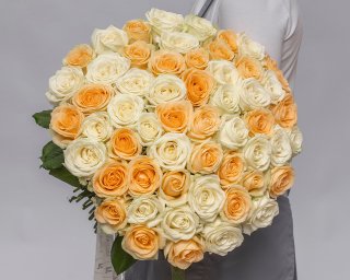 Букет из 51 розы нежный микс 50-60 см (Россия) под атласную ленту  small - 2