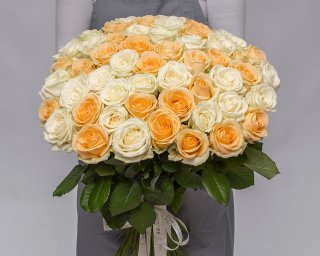 Букет из 51 розы нежный микс 50-60 см (Россия) под атласную ленту  small - 3