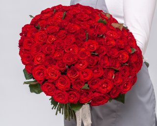 Букет из 101 красной махровой розы 35-40 см (Россия) под ленту  small - 2