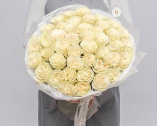 Букет из 51 белой розы премиум 40-50 см (Эквадор) в упаковке  small - 3