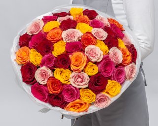 Букет из 51 роз яркий микс премиум 40-50 см (Эквадор) в стильной упаковке  small - 2