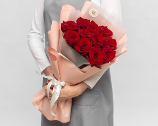 Букет из 11 красных роз 40-50 см (Эквадор) премиум в упаковке  small - 2