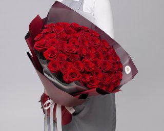 Букет из 51 красных роз премиум 60-70 см (Эквадор) в стильной упаковке  small - 2