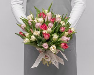 Букет из 35 тюльпанов пионовидных микс под ленту  small - 2