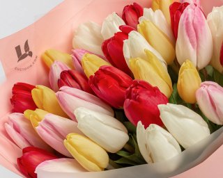 Букет из 35 тюльпанов стандарт микс в упаковке  small - 4