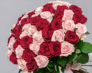 Букет из 51 красной и розовой розы 50-60 см (Россия) под ленту  small - 4