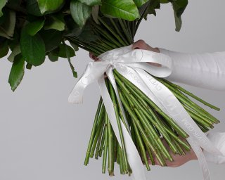 Букет из 101 розы нежный микс 50-60 см (Россия) под ленту  small - 4