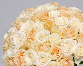 Букет из 51 розы нежный микс 35-40 см (Россия) под атласную ленту  small - 3