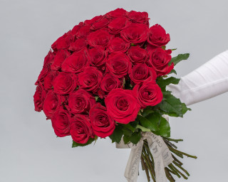Букет из 35 красных роз 50-60 см (Россия) под ленту  small - 1