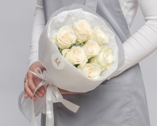 Букет из белых роз 35-40 см (Кения) в упаковке       7 шт small - 2