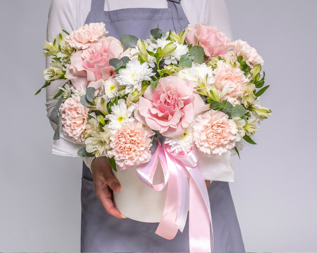 Букет в шляпной коробке Тихий шепот  - 1